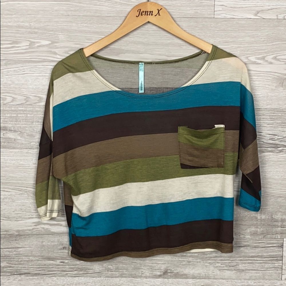 NWOT Rhapsodielle Crop Mid Sleeve Blouse